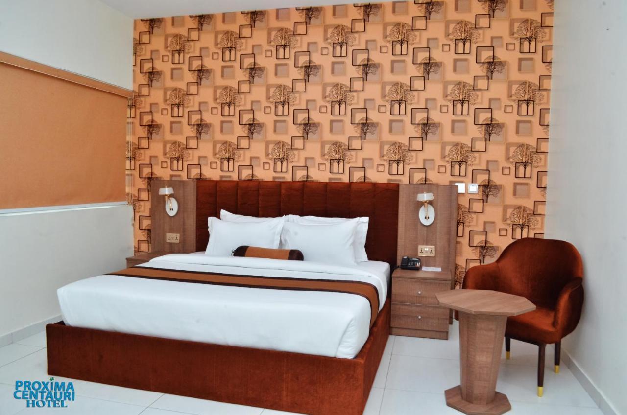 Hotel Proxima Centauri